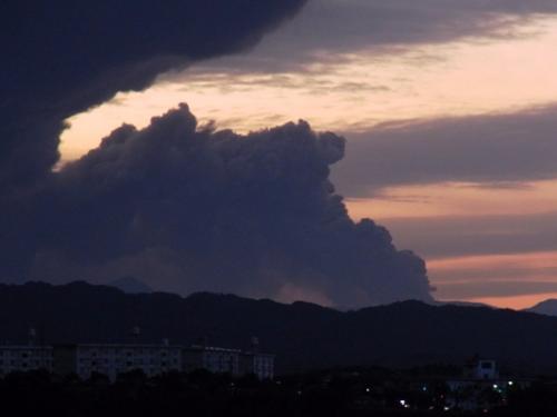 新燃岳　噴火